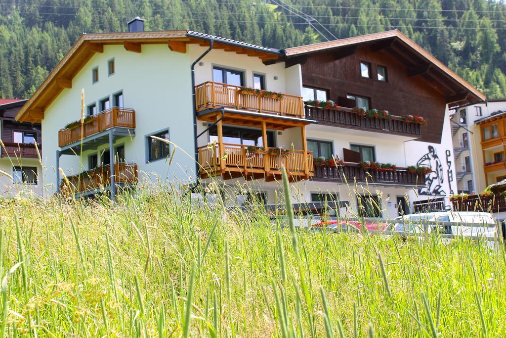Olympia Privathotel Garni Sankt Jakob in Defereggen Extérieur photo